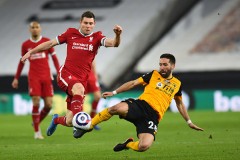 曼联两连胜后的欧冠晋级考验：阿森纳与曼城之战在即